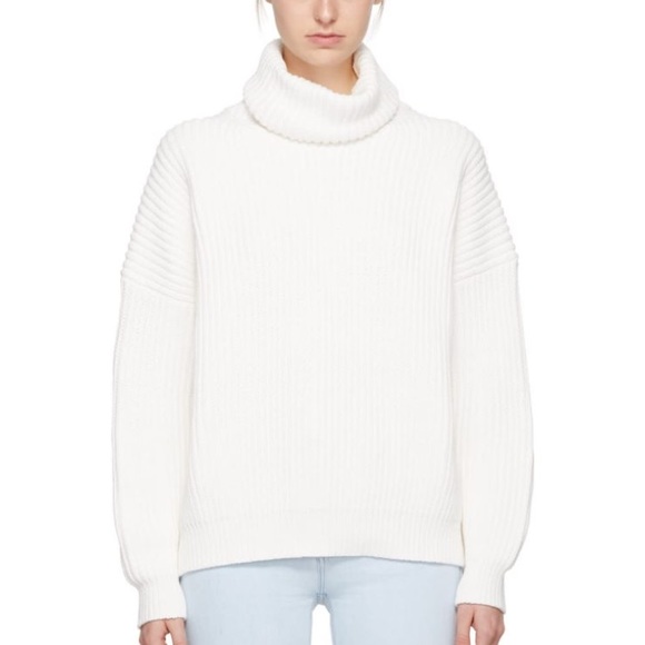 Rag And Bone Chunky White Turtleneck 